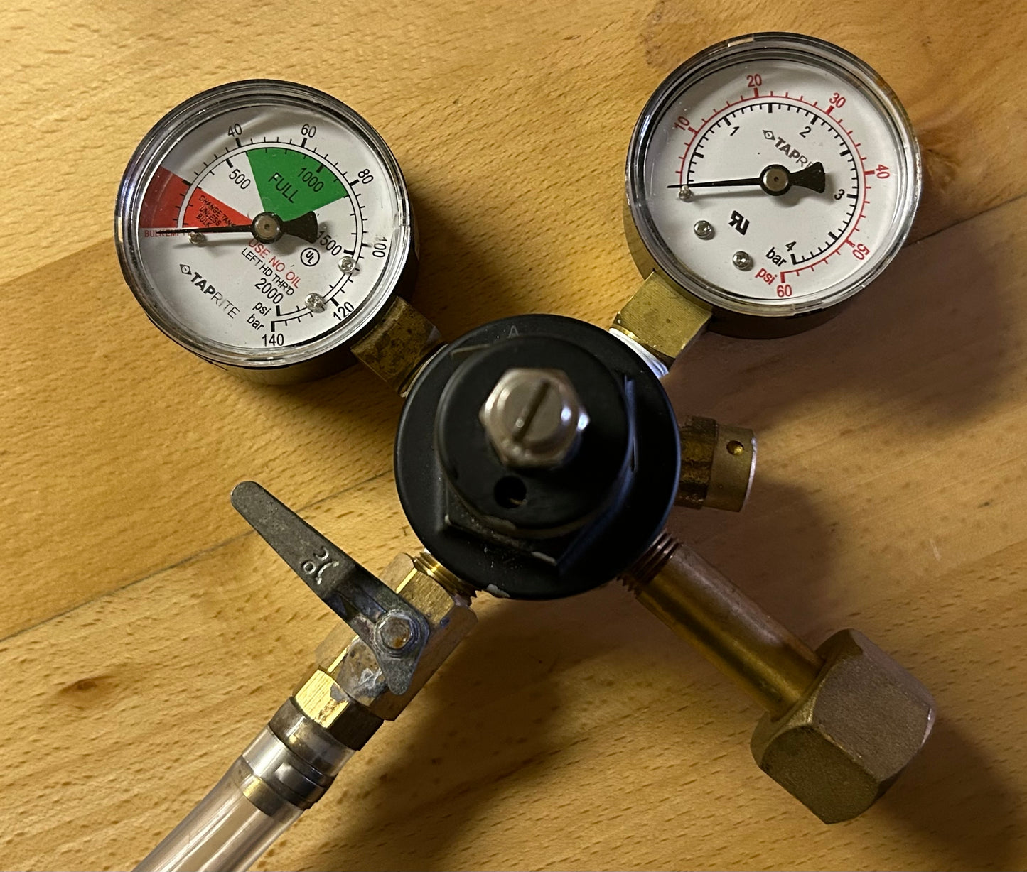 CO2 REG, 5/16"B-SO-W/CHK 60:2000 (TAPRITE)